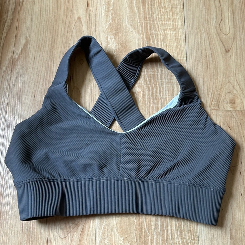 Born primitive sports bra